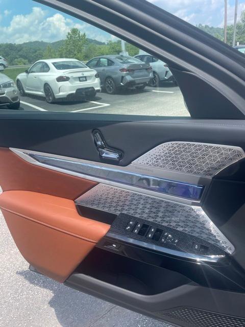 new 2025 BMW 760 car, priced at $138,855