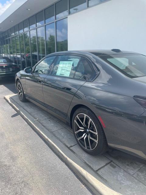 new 2025 BMW 760 car, priced at $138,855