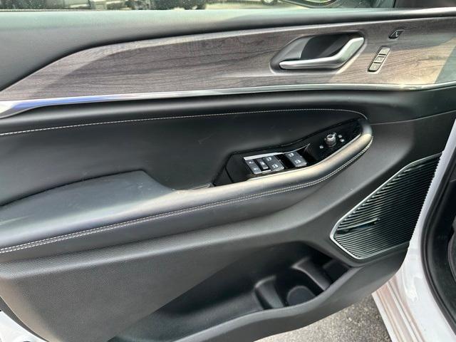 used 2022 Jeep Grand Cherokee L car, priced at $32,889