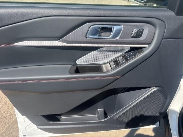 new 2025 Ford Explorer car, priced at $55,666