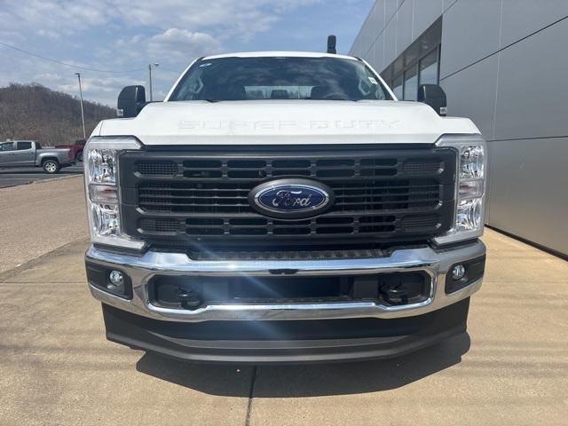 new 2025 Ford F-250 car, priced at $46,453