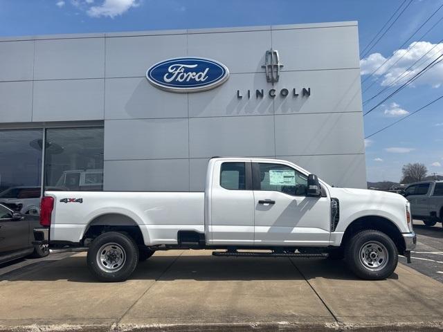 new 2025 Ford F-250 car, priced at $46,453