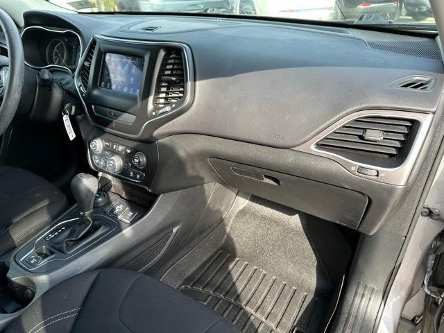 used 2019 Jeep Cherokee car, priced at $14,177