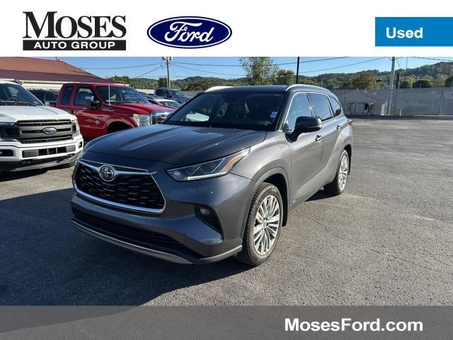 used 2022 Toyota Highlander Hybrid car, priced at $38,977