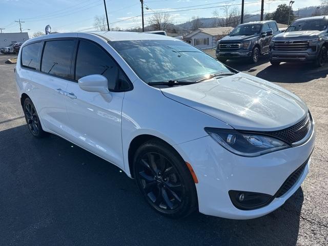 used 2020 Chrysler Pacifica car, priced at $16,197