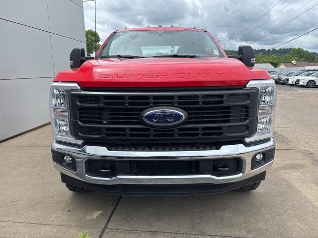 new 2025 Ford F-350 car, priced at $62,613
