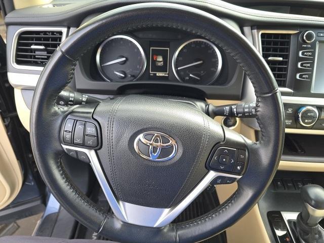 used 2019 Toyota Highlander car, priced at $26,212