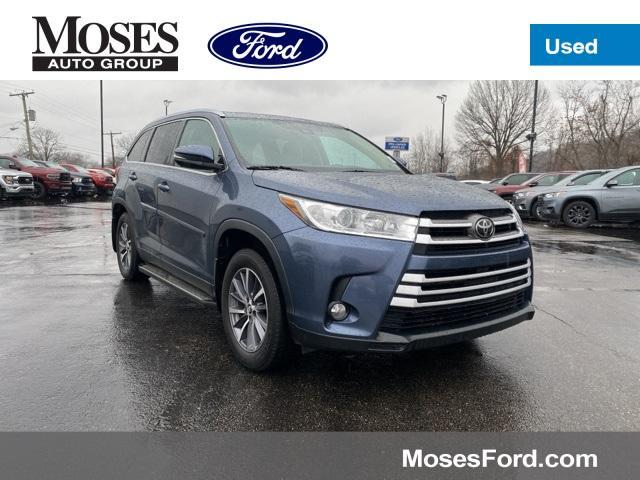 used 2019 Toyota Highlander car, priced at $26,212