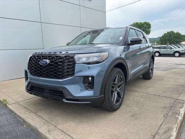 new 2025 Ford Explorer car, priced at $47,695