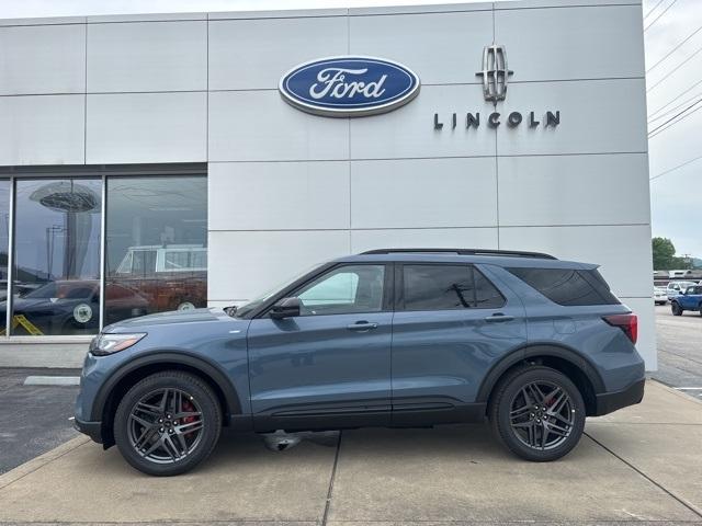 new 2025 Ford Explorer car, priced at $47,695