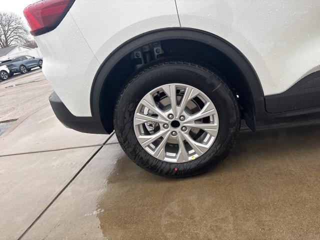 new 2025 Ford Escape car, priced at $26,875