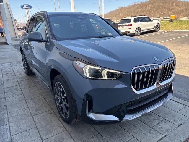 new 2025 BMW X1 car