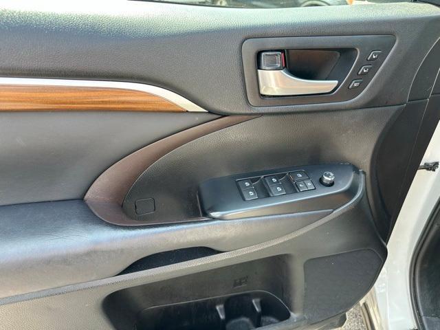 used 2017 Toyota Highlander car, priced at $20,609