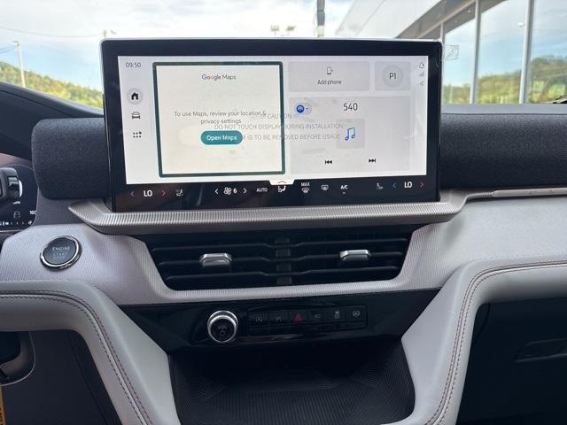 new 2025 Ford Explorer car, priced at $46,455