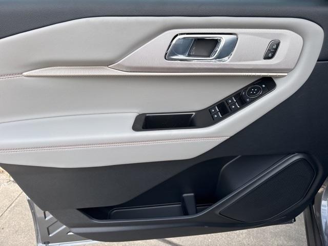 new 2025 Ford Explorer car, priced at $46,455