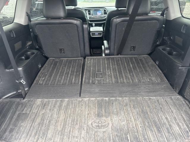 used 2019 Toyota Highlander car, priced at $21,463