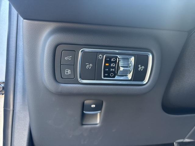 new 2025 Lincoln Nautilus car, priced at $64,822