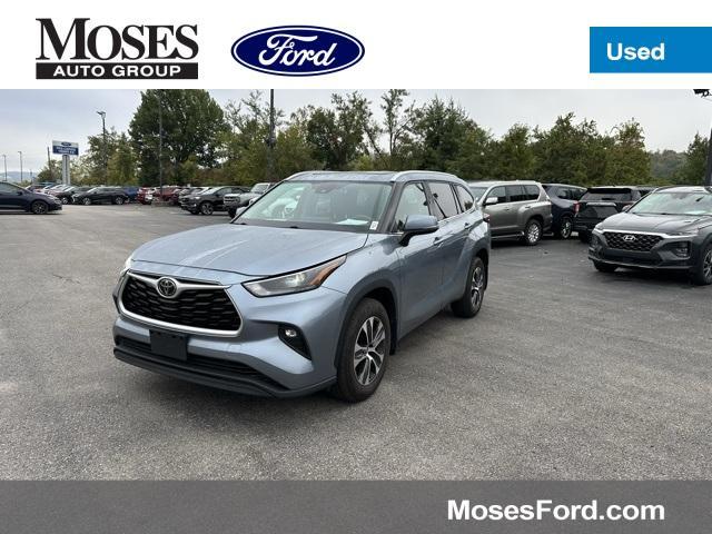 used 2022 Toyota Highlander car, priced at $30,794