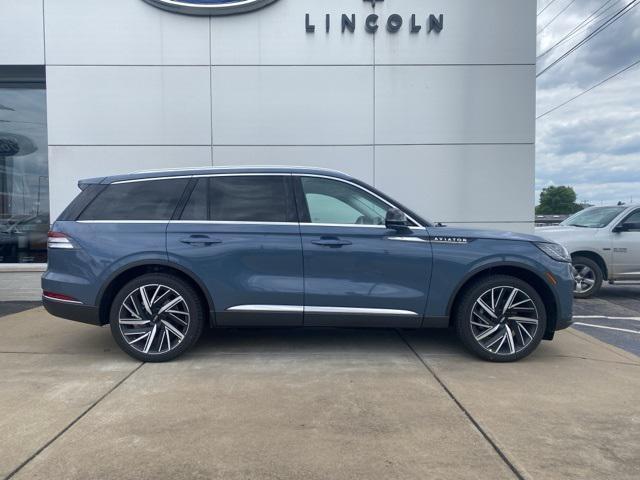 new 2025 Lincoln Aviator car, priced at $75,037