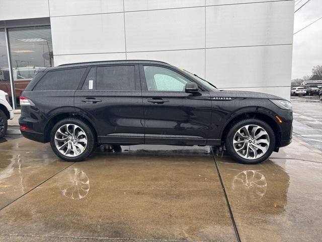 new 2025 Lincoln Aviator car, priced at $66,225