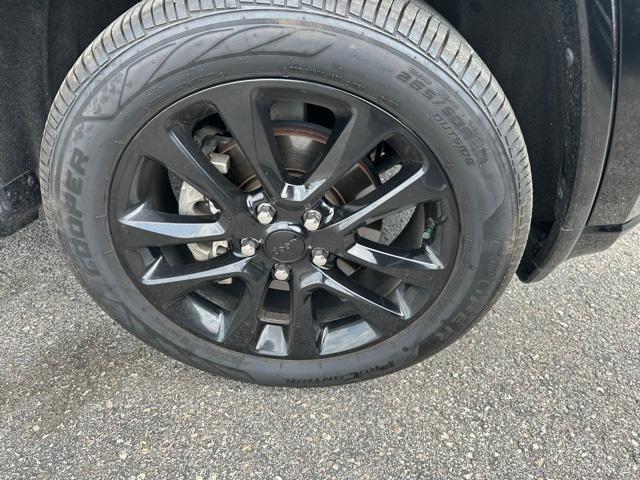 used 2020 Jeep Grand Cherokee car, priced at $19,924