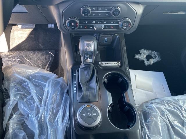new 2025 Ford Bronco car, priced at $50,739