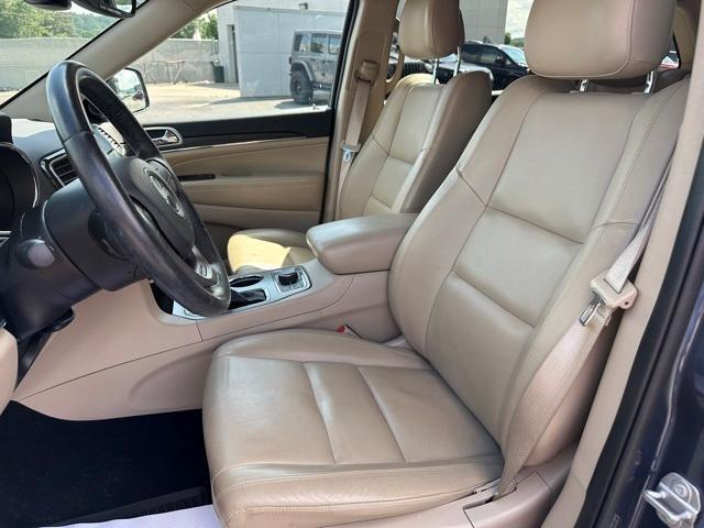 used 2020 Jeep Grand Cherokee car, priced at $23,939
