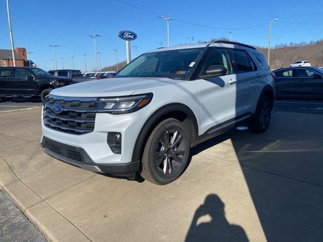 new 2025 Ford Explorer car, priced at $44,589