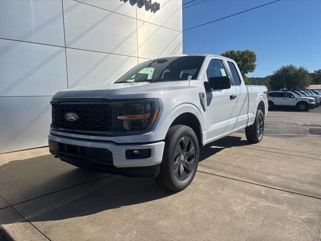 new 2025 Ford F-150 car, priced at $43,869