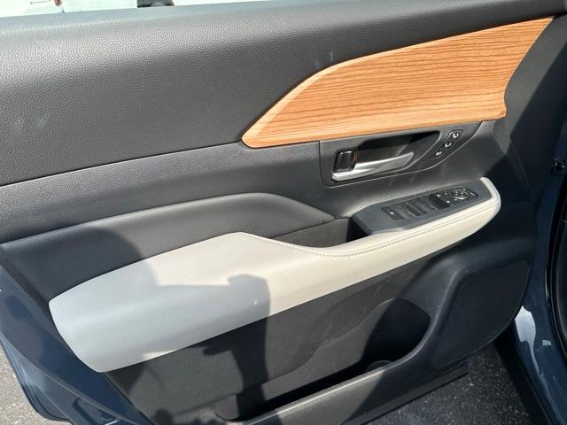 used 2025 Toyota Grand Highlander car, priced at $54,110