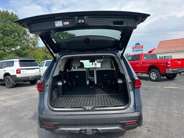 used 2025 Toyota Grand Highlander car, priced at $54,110