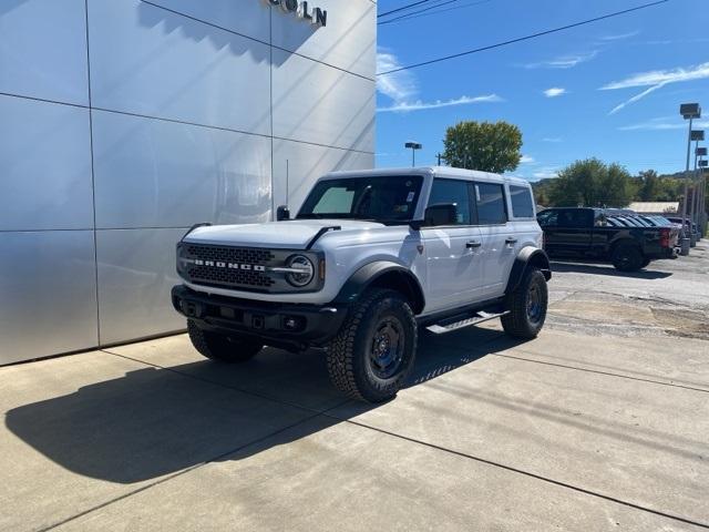 new 2025 Ford Bronco car, priced at $57,040