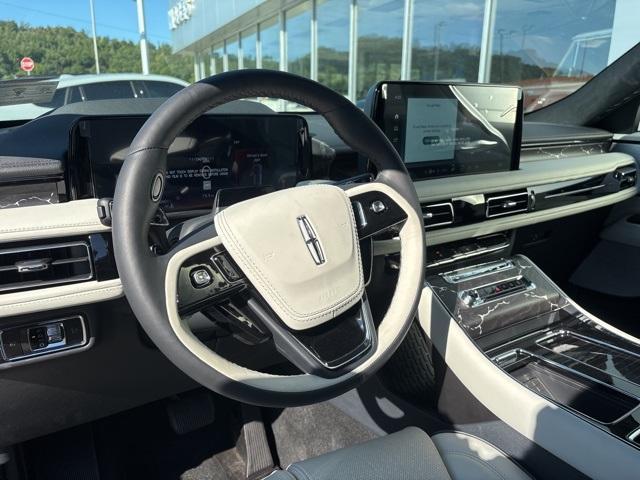 new 2025 Lincoln Aviator car, priced at $91,555