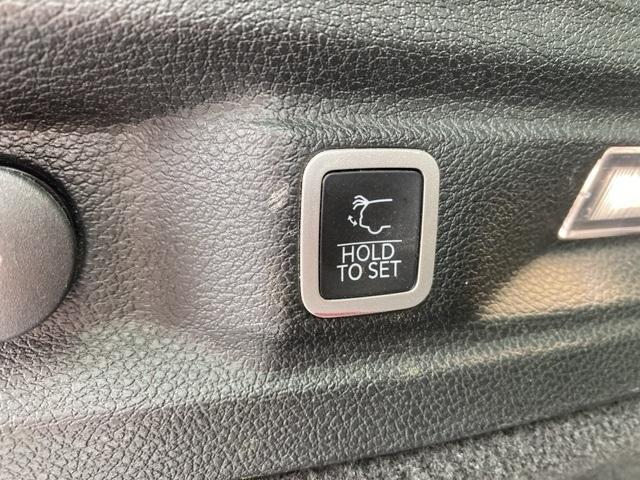 used 2022 Jeep Grand Cherokee L car, priced at $39,204