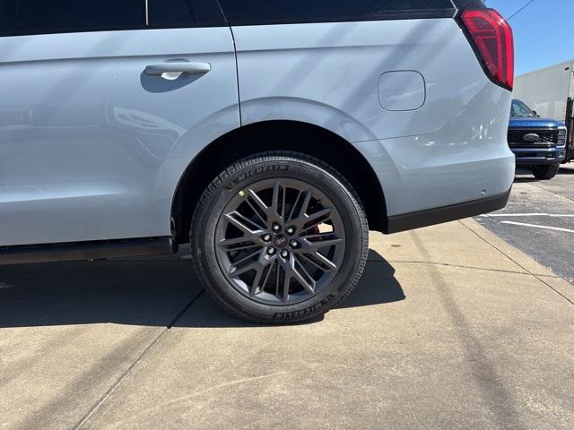 new 2025 Ford Expedition car, priced at $82,930