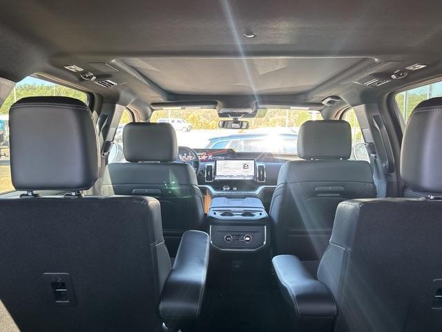 new 2025 Ford Expedition car, priced at $82,930