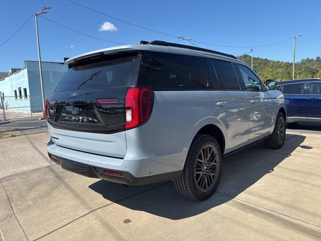 new 2025 Ford Expedition car, priced at $82,930