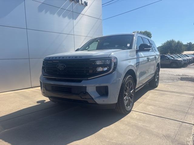 new 2025 Ford Expedition car, priced at $82,930