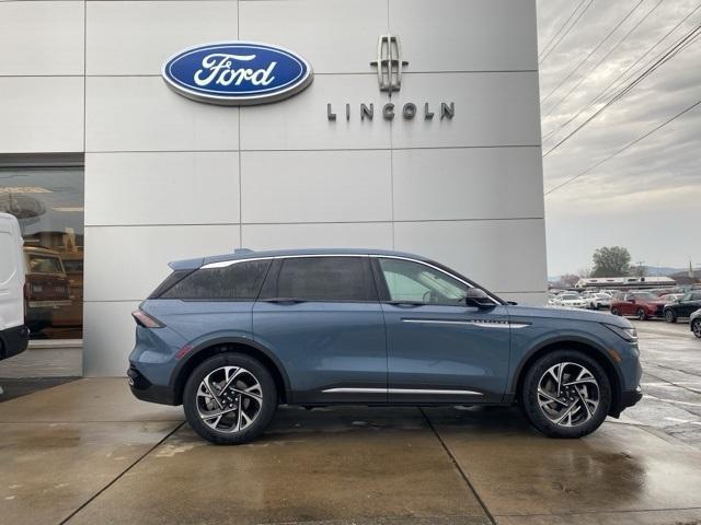 new 2025 Lincoln Nautilus car, priced at $54,920