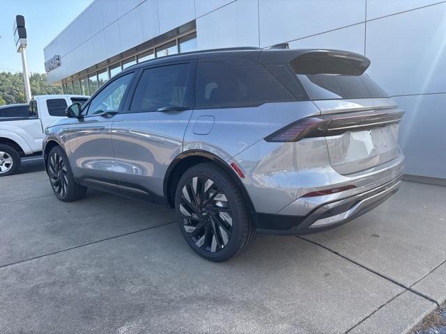 new 2025 Lincoln Nautilus car, priced at $67,555