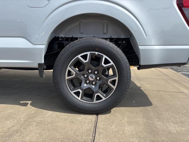 new 2025 Ford F-150 car, priced at $43,401