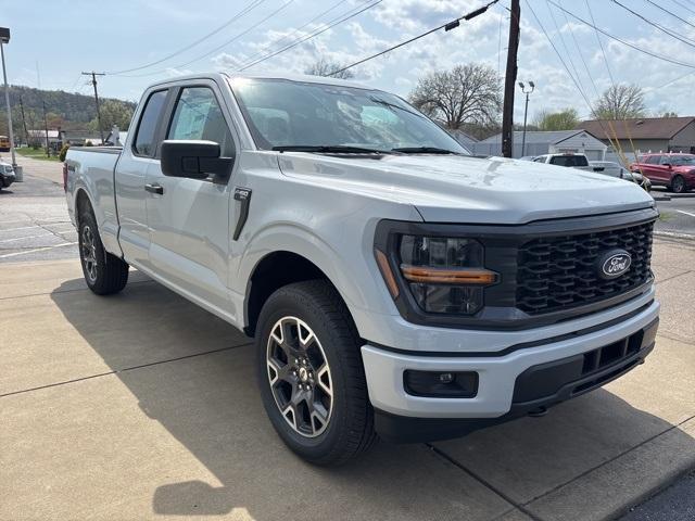 new 2025 Ford F-150 car, priced at $43,401