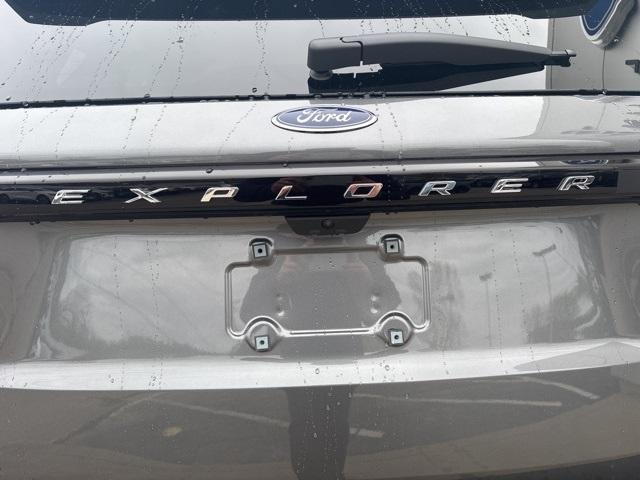 new 2025 Ford Explorer car, priced at $43,224