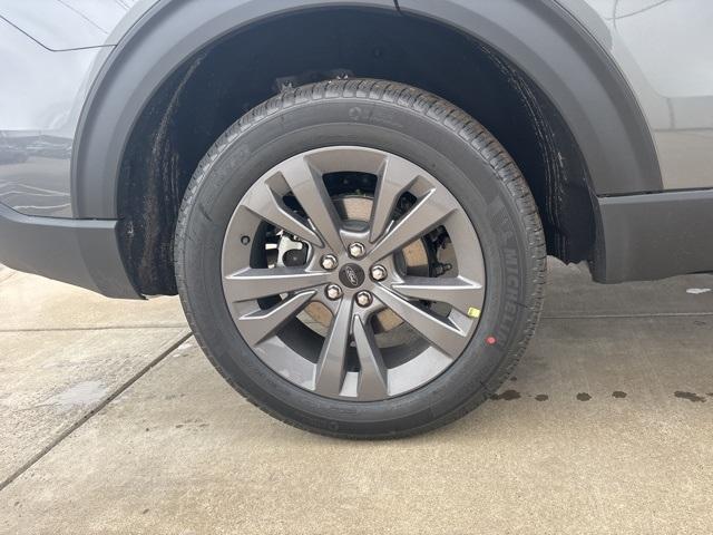 new 2025 Ford Explorer car, priced at $43,224