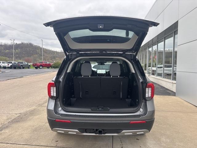 new 2025 Ford Explorer car, priced at $43,224