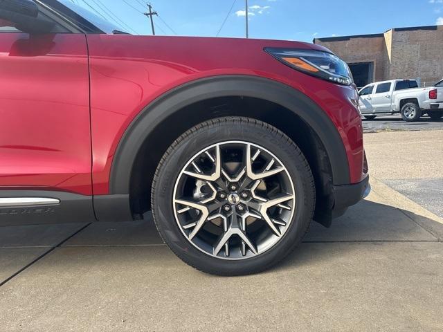 new 2025 Ford Explorer car, priced at $54,726