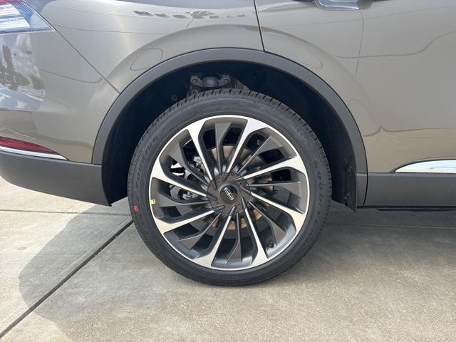 new 2025 Lincoln Aviator car, priced at $67,758