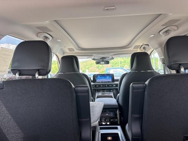 new 2025 Lincoln Aviator car, priced at $67,758