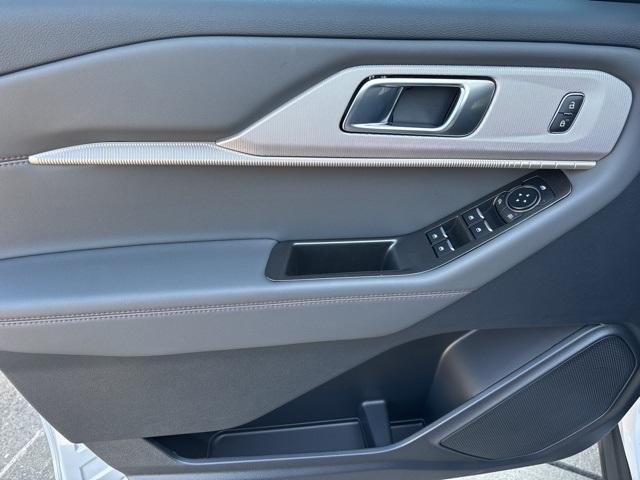 new 2025 Ford Explorer car, priced at $49,310