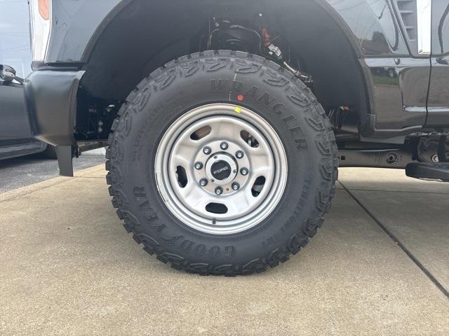 new 2025 Ford F-250 car, priced at $52,155